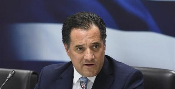 Γεωργιάδης για τα δίδακτρα: Οι υπηρεσίες που δεν παρέχονται δεν πρέπει να πληρώνονται