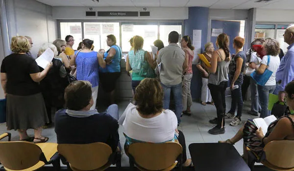 Πώς θα ρυθμίσετε τις οφειλές σας στην εφορία σε 24 δόσεις