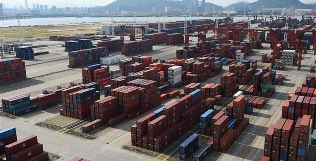 Με επιπρόσθετους δασμούς σε εισαγόμενα αγαθά από τη Γαλλία αξίας 2,4 δισ. δολ. απειλούν οι ΗΠΑ