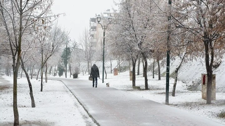 Κακοκαιρία: Κλειστά τα καταστήματα τη Δευτέρα 6/2 – Δείτε πού