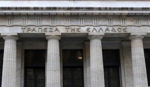 Άλμα 60 μονάδων βάσης στα επιτόκια νέων δανείων για νοικοκυριά και επιχειρήσεις
