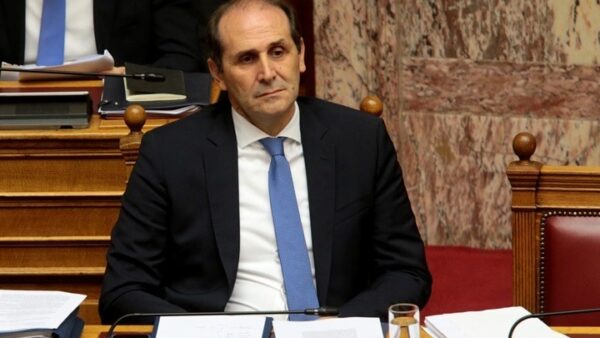 Οι υπουργικές αποφάσεις του υφυπουργού Οικονομικών Απ. Βεσυρόπουλου