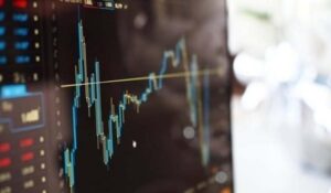 Χρηματιστήριο: Πιέσεις δέχονται οι τιμές των μετοχών