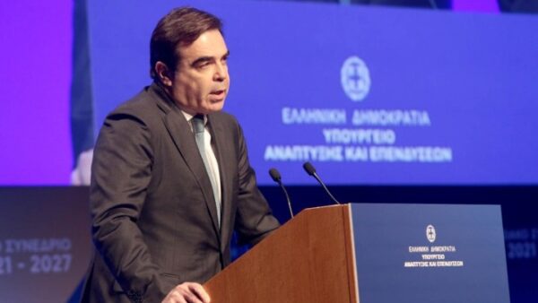 Σχοινάς: Ιστορική πρωτοβουλία η δημιουργία του ταμείου ανάκαμψης