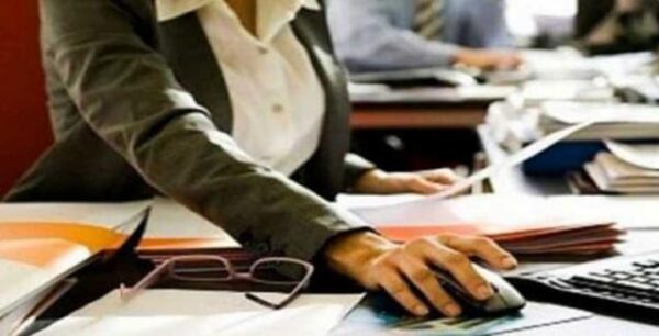 Τι αλλάζει στις μετατάξεις των δημοσίων υπαλλήλων – Πώς θα επιλέγονται οι προϊστάμενοι