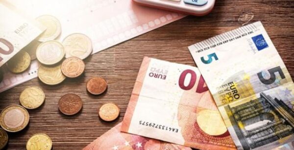Κοινωνικό μέρισμα: «Ψαλίδι» στις 40.000 αιτήσεις