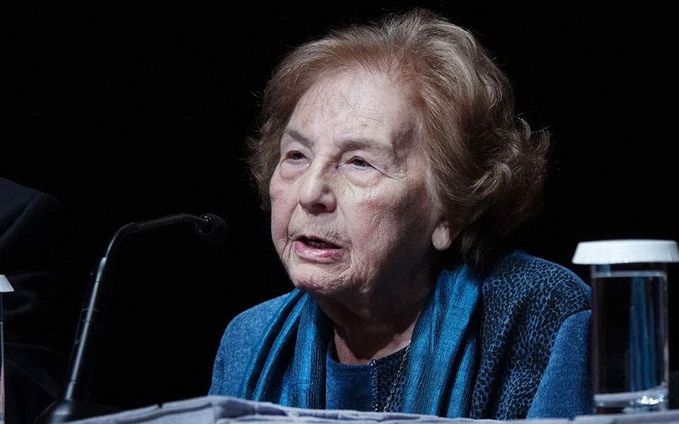 Πέθανε η σπουδαία συγγραφέας Άλκη Ζέη