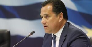 Γεωργιάδης: Αν ο κόσμος εμβολιαστεί, θα γυρίσουμε γρήγορα στις ελευθερίες μας
