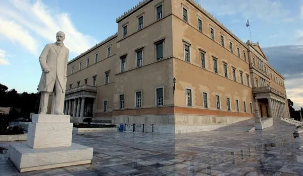 Ψηφιοποιείται η φορολογική ενημερότητα για τις πληρωμές από το Δημόσιο