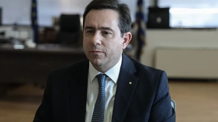 Μηταράκης: Η Ελλάδα είναι ανοιχτή στη φιλοξενία Ουκρανών προσφύγων