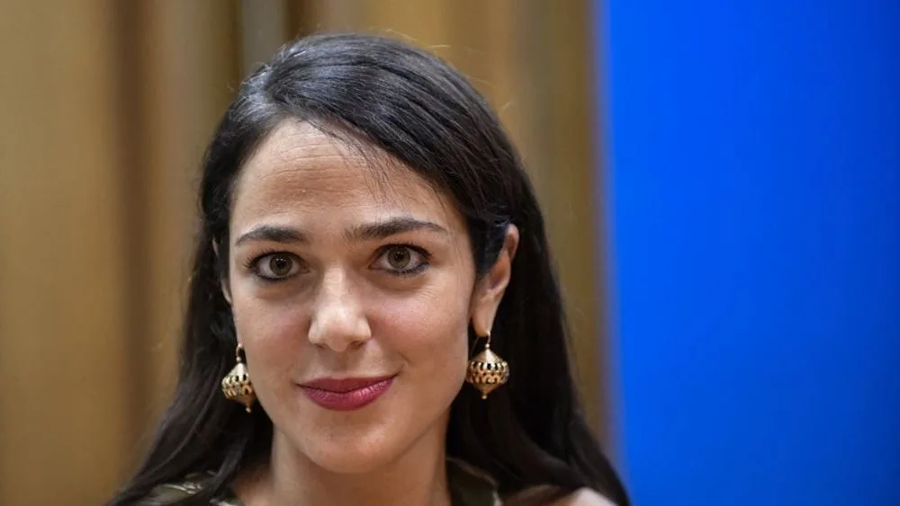 Δ. Μιχαηλίδου: 300 εκατ. ευρώ επιπλέον για επιδόματα, 100.000 νέες θέσεις εργασίας και Παιδικοί σταθμοί