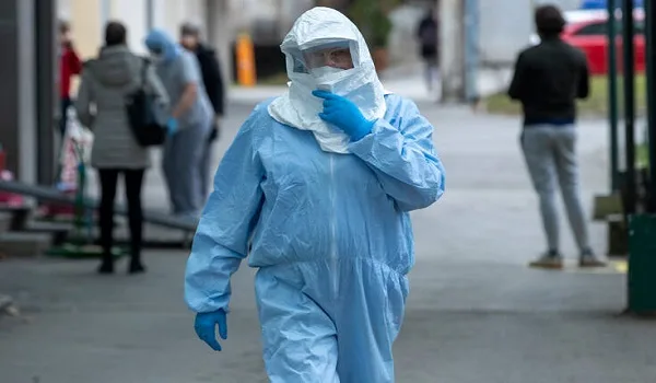 Κορονοϊός – Λοιμωξιολόγος προειδοποιεί: «Ψυχολογικά απροετοίμαστη η Γερμανία»