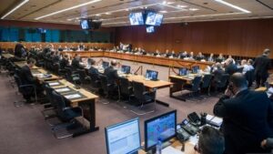 Eurogroup: Ξεκινάει μία δύσκολη συζήτηση για τον δημοσιονομικό κορσέ