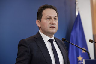 Πέτσας: Είναι πιθανό να κάνουμε Πάσχα μακριά από τις εκκλησίες