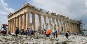 Το φως στην Ακρόπολη αλλάζει – Πέντε σημεία θα φωτιστούν για πρώτη φορά