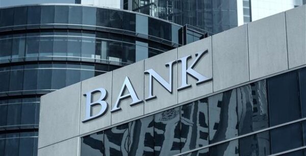 Η ΕΚΤ διευκολύνει τις τράπεζες για τον υπολογισμό του συντελεστή μόχλευσης