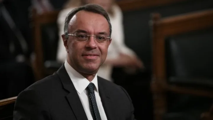 Σταϊκούρας: Διατηρούνται αποζημίωση ειδικού σκοπού, αναστολή οφειλών και έκπτωση ενοικίου