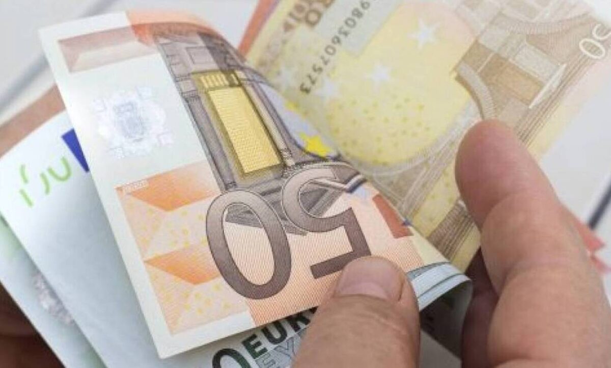 Θεοδωρικάκος: «Είμαι κατηγορηματικός, καμία μείωση των μισθών των δημοσίων υπαλλήλων»