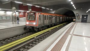ΑΠΙΣΤΕΥΤΟ! Έστειλαν τρένο μέσα στη γραμμή του… μετρό!