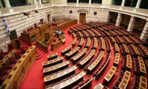 Βουλή: Ερώτηση για τον αποκλεισμό πτυχιούχων Φιλοσοφικών Σχολών από θέσεις Διοικητικών Υπαλλήλων