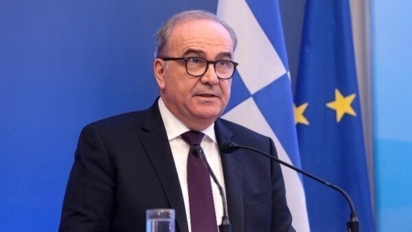 Παπαθανάσης: «Δίνουμε σάρκα και οστά σε μεταρρυθμίσεις που δεσμευτήκαμε»