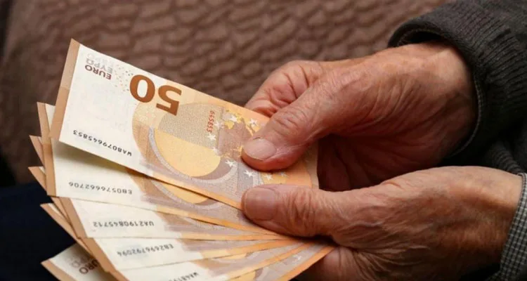 Δώρο Πάσχα 2025: ΑΛΛΑΓΕΣ στα ποσά - Τι ισχύει με τις πληρωμές