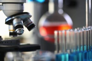 Σοκ στη Βρετανία – Περίπου 380 παιδιά μολύνθηκαν με HIV