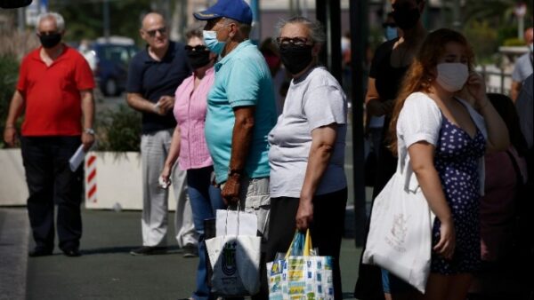 Κορoνοϊός: «Βροχή» τα πρόστιμα – Πόσα έχουν κοπεί από τον Αύγουστο
