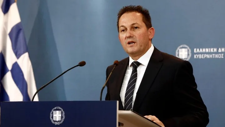 Πέτσας: Θα υπάρξουν νέα τοπικά lockdown αν ξεφύγει η κατάσταση