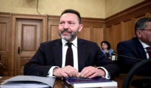 Στουρνάρας: Πάνω από 3,2% η ανάπτυξη το 2022