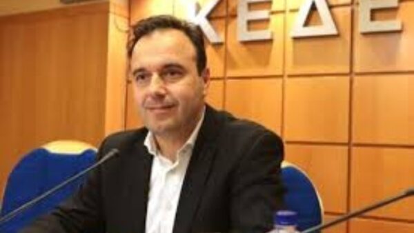 Σχολεία – Παπαστεργίου: Οι δήμοι θα πράξουν ό,τι πρέπει για μια ασφαλή σχολική χρονιά
