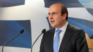 Χατζηδάκης: Τι είπε για 8ωρο και υπερωρίες