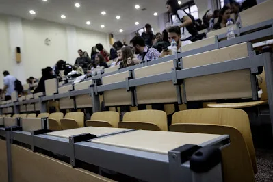 ΣΥΡΙΖΑ για πανεπιστημιακή αστυνομία: «Ντροπιαστική η επίκληση πρακτικών της χούντας από τον υφυπουργό Παιδείας»