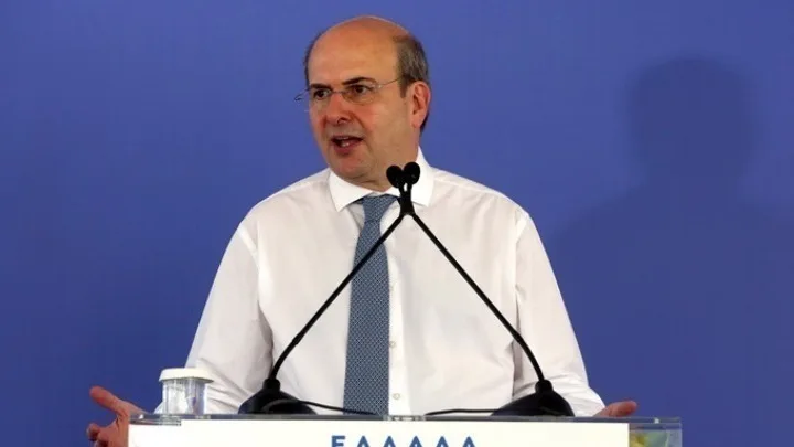Χατζηδάκης: Πέντε νέα κοινωνικά μέτρα κατά της δημογραφικής κρίσης