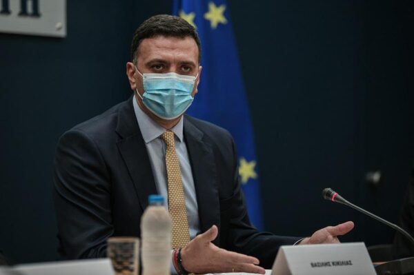 Κικίλιας: Ανοιχτό το ενδεχόμενο να κλείσουν και τα δημοτικά σχολεία – Τότε θα χαλαρώσουν τα μέτρα