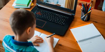 Τηλεκπαίδευση – 2ο Δημοτικό Άνω Λιοσίων: «Δύο laptop για 200 μαθητές»