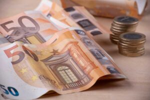 Ποιοί θα λάβουν ΝΕΟ «δώρο» από τον ΕΦΚΑ: Οι δικαιούχοι που θα πάρουν έξτρα ποσά
