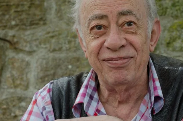 Βασίλης Αλεξάκης : Έφυγε από τη ζωή ο γνωστός συγγραφέας