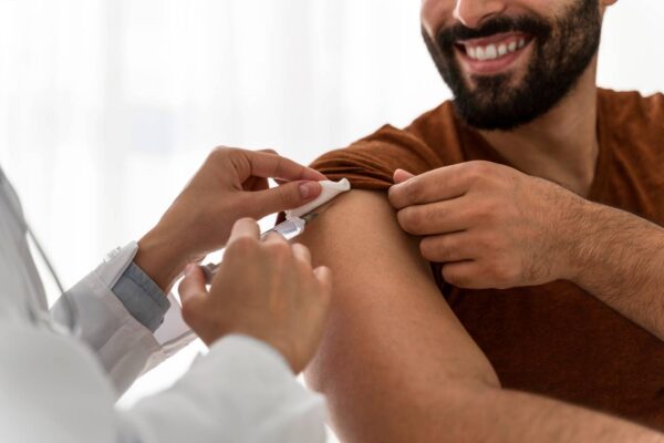 Εμβόλιο – τρίτη δόση: Για ποιούς θα ανοίξει η πλατφόρμα στις 30 Σεπτεμβρίου