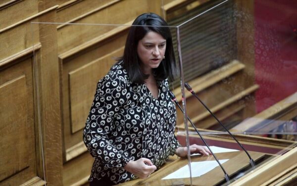 Κεραμέως: Τι είπε για κρούσματα στα σχολεία, πρωτόκολλα, εμβολιασμούς
