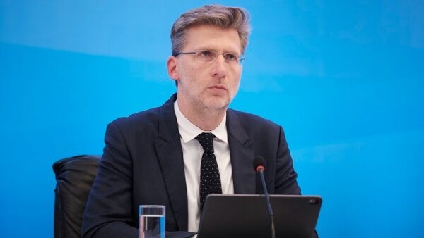 Κορονοϊός – Σκέρτσος: Τι είπε για τρίτη δόση, σχολεία και πανεπιστήμια