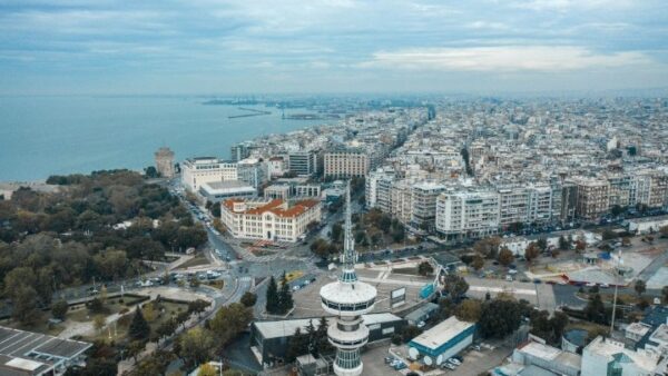 Πανδημία: Πλησιάζει σε επίπεδα συναγερμού η Θεσσαλονίκη