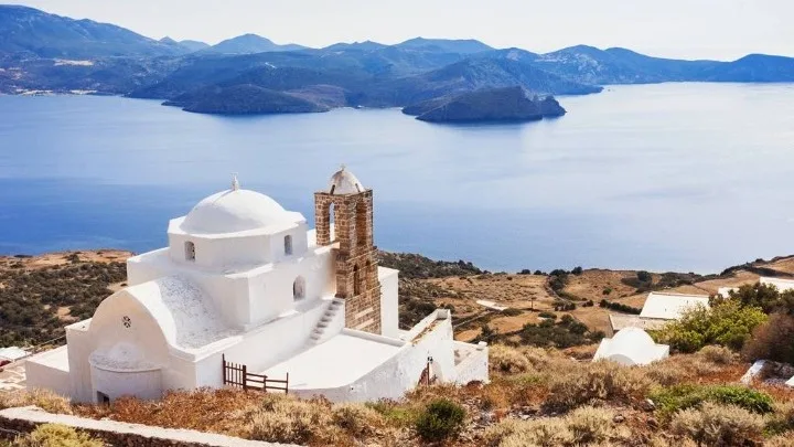 Τουρισμός: Στο επίκεντρο τουριστικών δημοσιευμάτων η Ελλάδα και η Μήλος