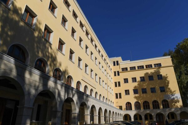 Επίθεση με βιτριόλι σε Μητροπολίτες: Διατάχθηκε ο εγκλεισμός του ιερέα
