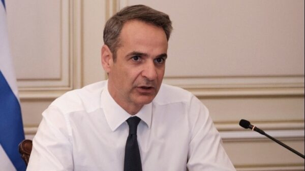 Μητσοτάκης – νέα μέτρα: Εμβολιασμός ή πρόστιμο 100 ευρώ το μήνα – Αλλαγές στα self test