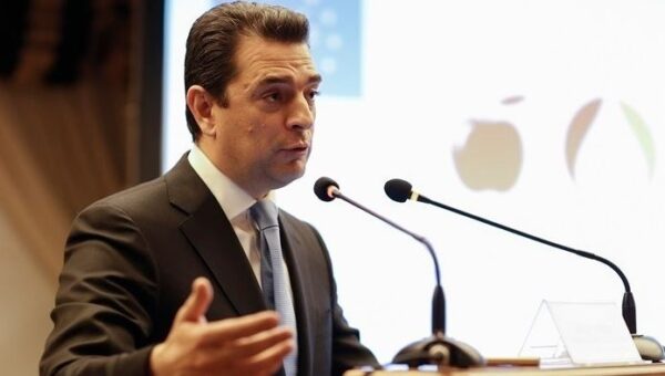 Σκρέκας: Διπλασιάζεται ο προϋπολογισμός του «Εξοικονομώ 2021»