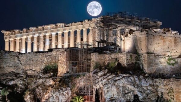 Έρχεται μεγάλη μείωση του πληθυσμού – Τι θα καταγράψει η απογραφή του 2021