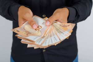 Ανατροπή για σημαντικό επίδομα – Τι αλλάζει