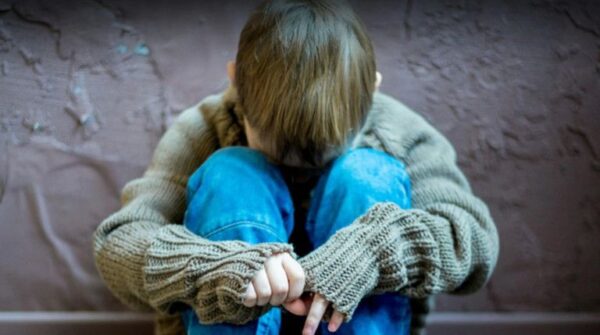ΣΟΚ  με τη βία ανηλίκων: Συνελήφθη 15χρονος για επίθεση σε 14χρονο σε σχολείο