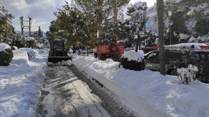 Κακοκαιρία «Ελπίδα»:  Ποιοί δρόμο είναι κλειστοί – Πού χρειάζονται αλυσίδες